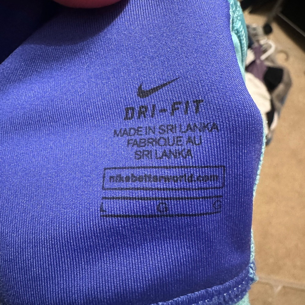 Nike dri fit sports bra size large - Picture 3 of 3